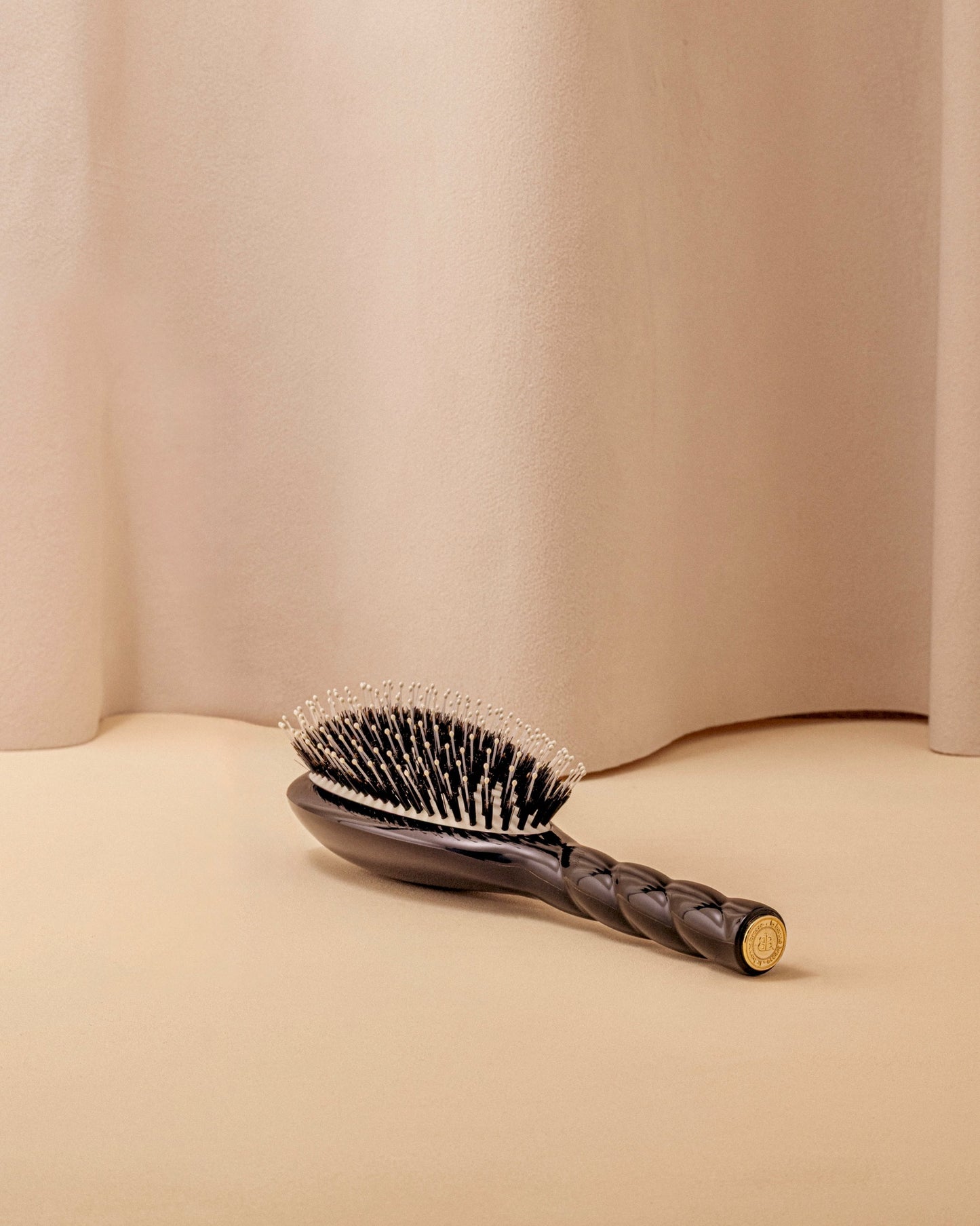 Black Édition N.03 La Brosse Cuir Chevelu Sensible l'Indispensable Douceur
