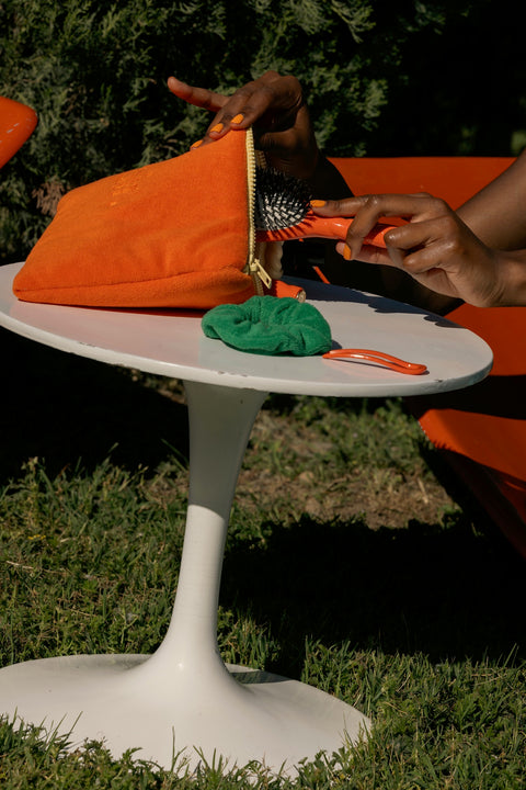 Limited Edition N.02 The Little Detangling Brush & Essential Care Orange Seventies - Image 2