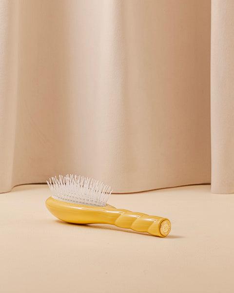 N.07 The Small Stimulating & Detangling Hair Brush THE INTENSE Saffron Yellow - Image 3
