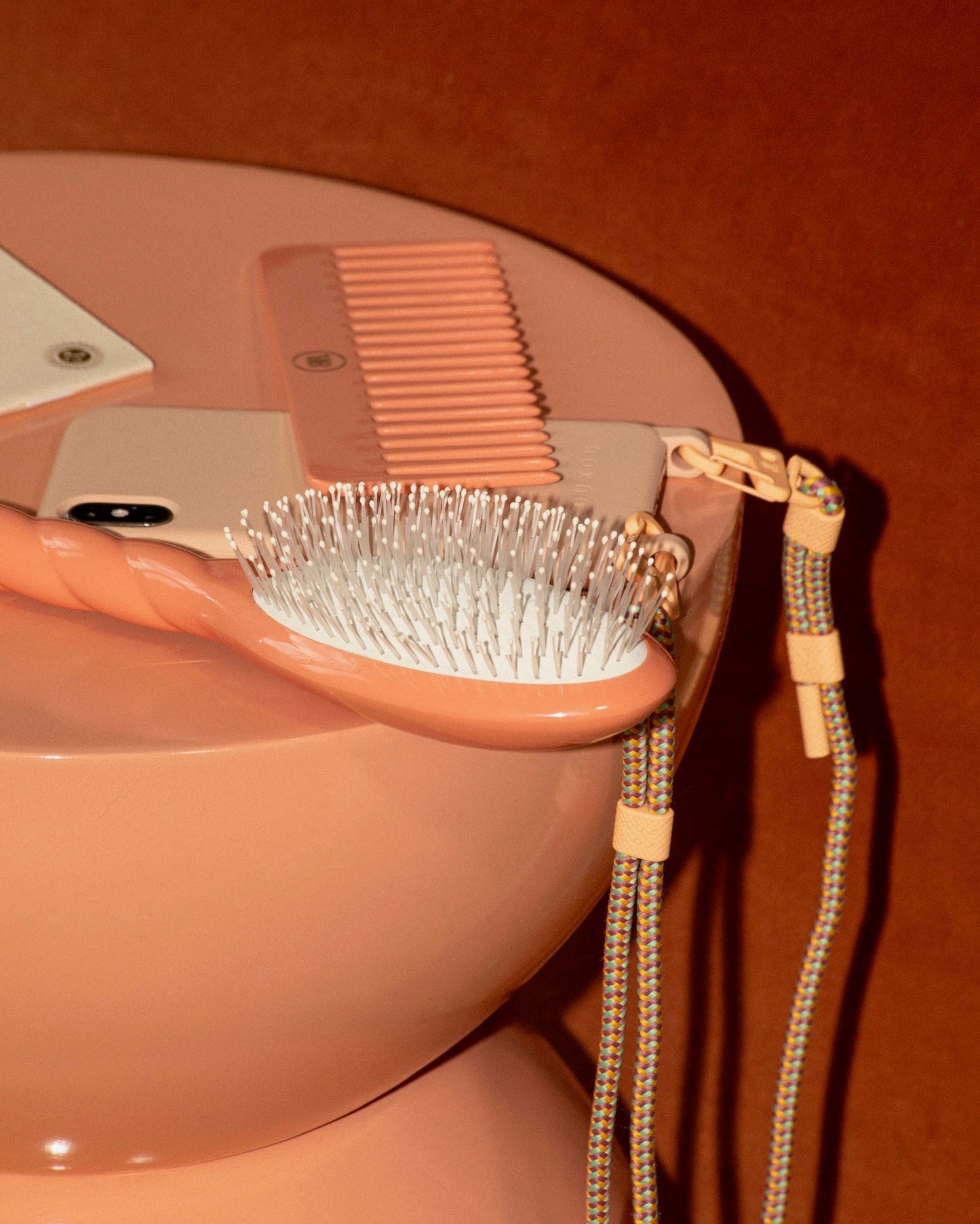 N.04 The Massaging Detangling Hair Brush THE MIRACLE Coral