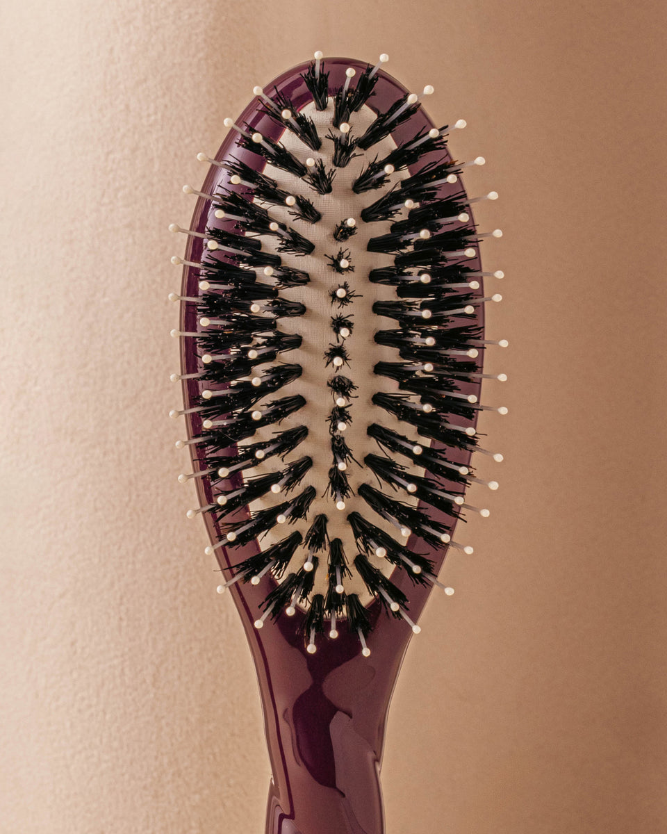 Édition Limitée Aubergine N.03 La Petite Brosse Cuir Chevelu Sensible l'Indispensable Douceur
