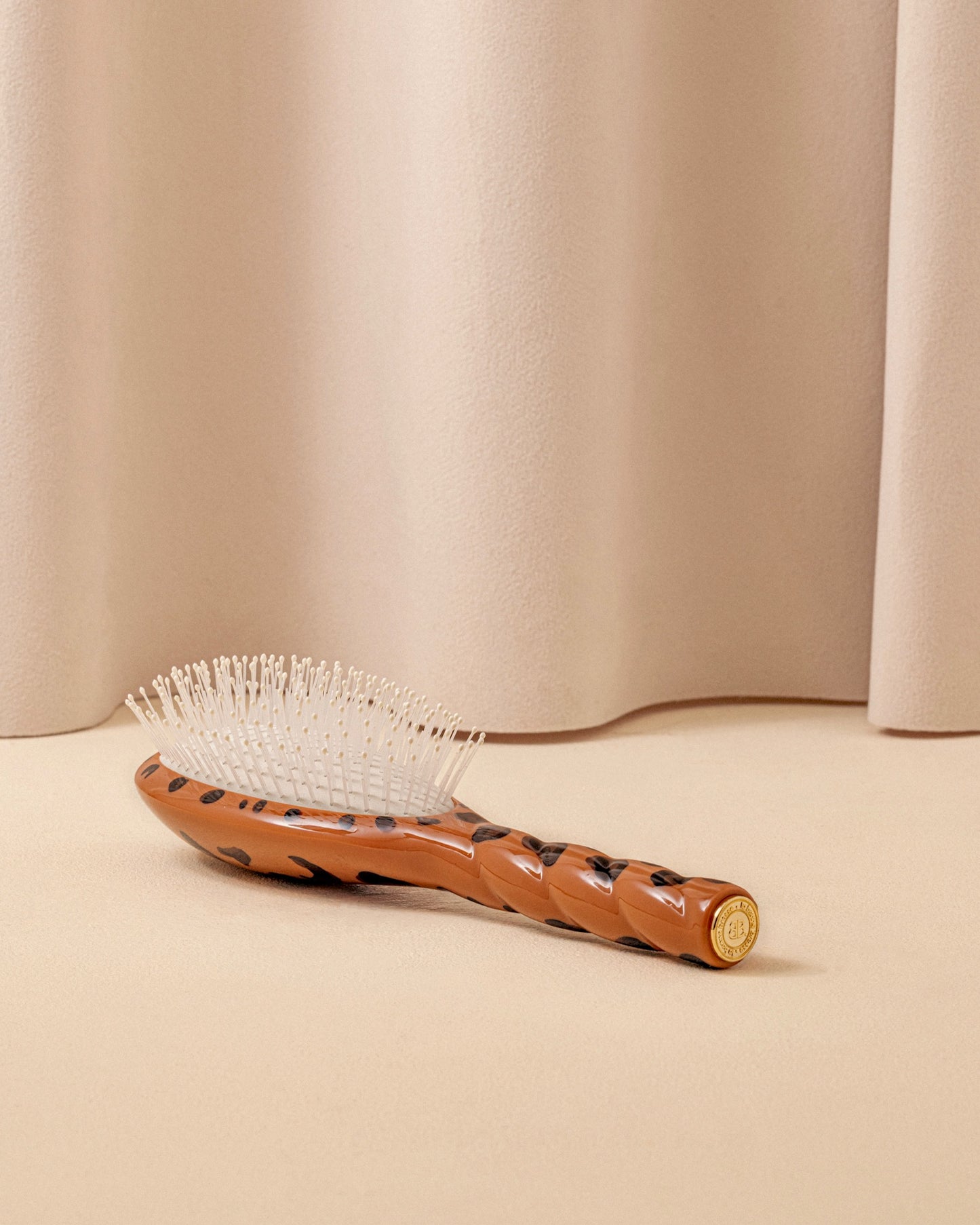 Balzac x La Bonne Brosse N.04 The Massaging Detangling Hair Brush The Miracle