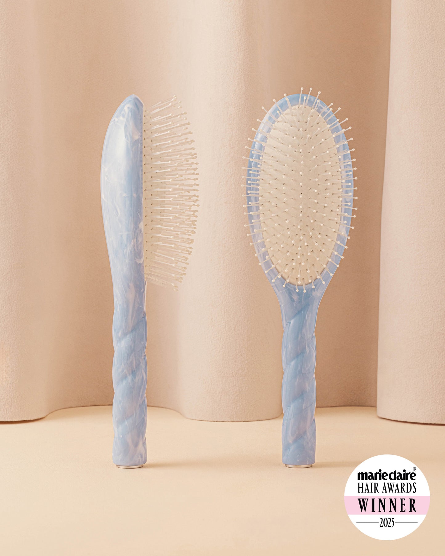 Roseanna x La Bonne Brosse N.04 El Cepillo Desenredante y Masajeador La Miracle Tie & Dye Azul