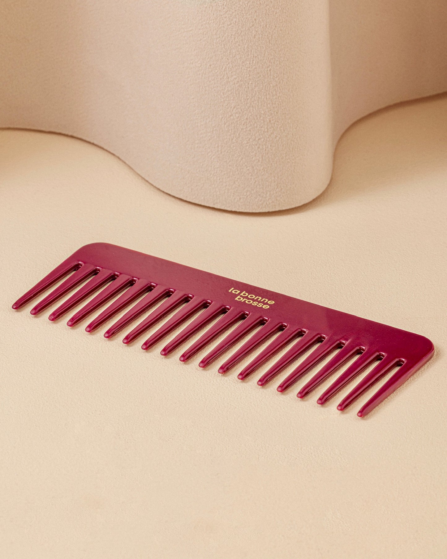 The Large Detangling Comb in Acetate Cherry Red