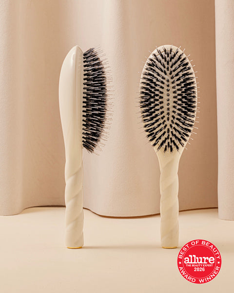 N.02 The Care & Detangling HairBrush The Essential Creamy White - Image 1