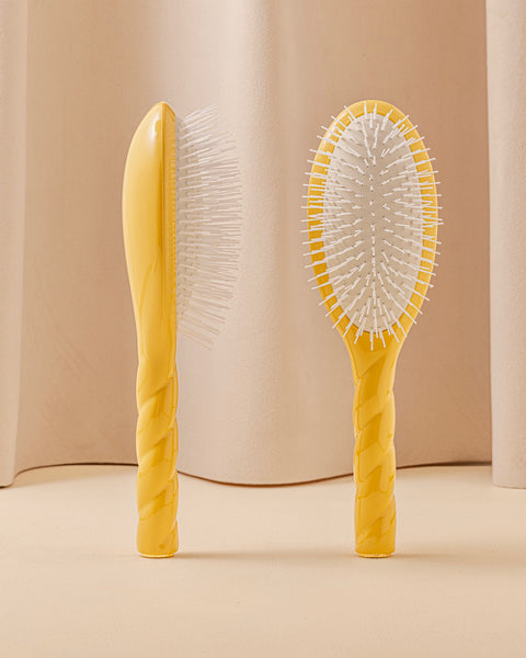 N.07 The Stimulating & Detangling Hair Brush THE INTENSE Saffron Yellow - Image 1