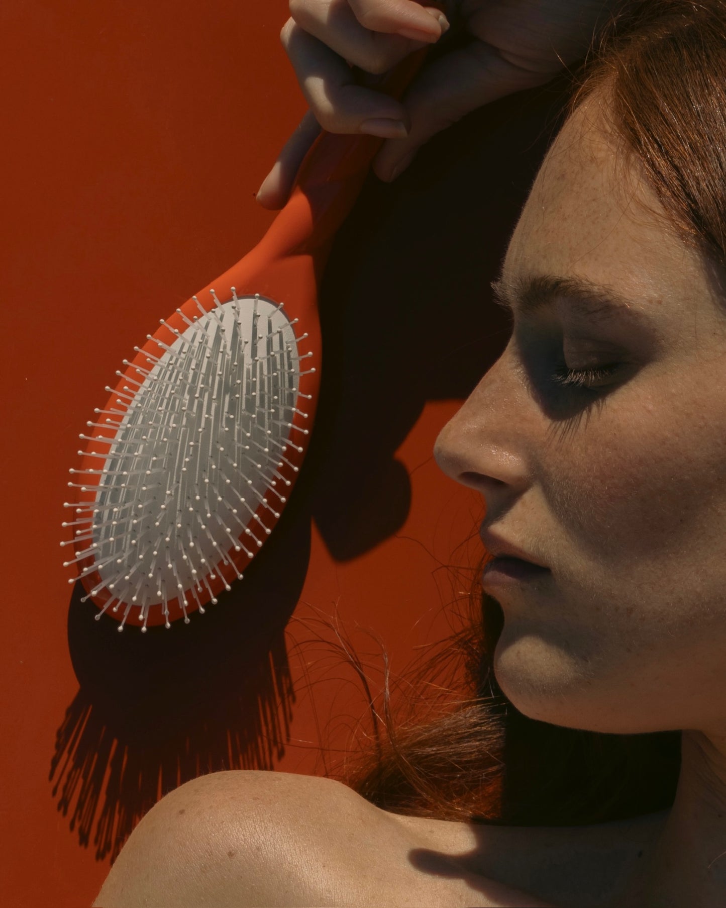 Limited Edition N.04 The Seventies Orange Miracle Detangling Massaging Brush
