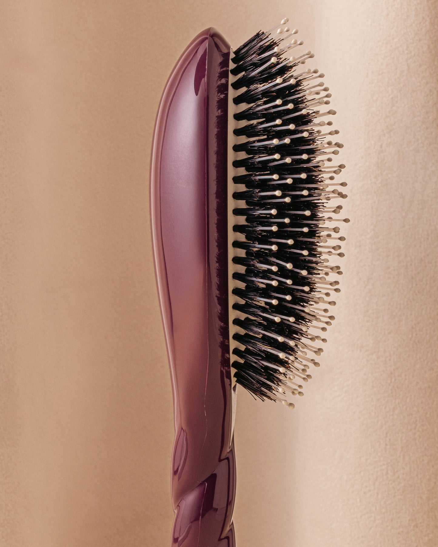 Édition Limitée Aubergine N.03 La Brosse Cuir Chevelu Sensible l'Indispensable Douceur