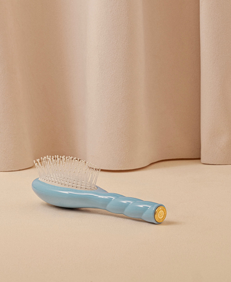 N.04 The Small Massaging Detangling Hair Brush The Miracle Light Blue 