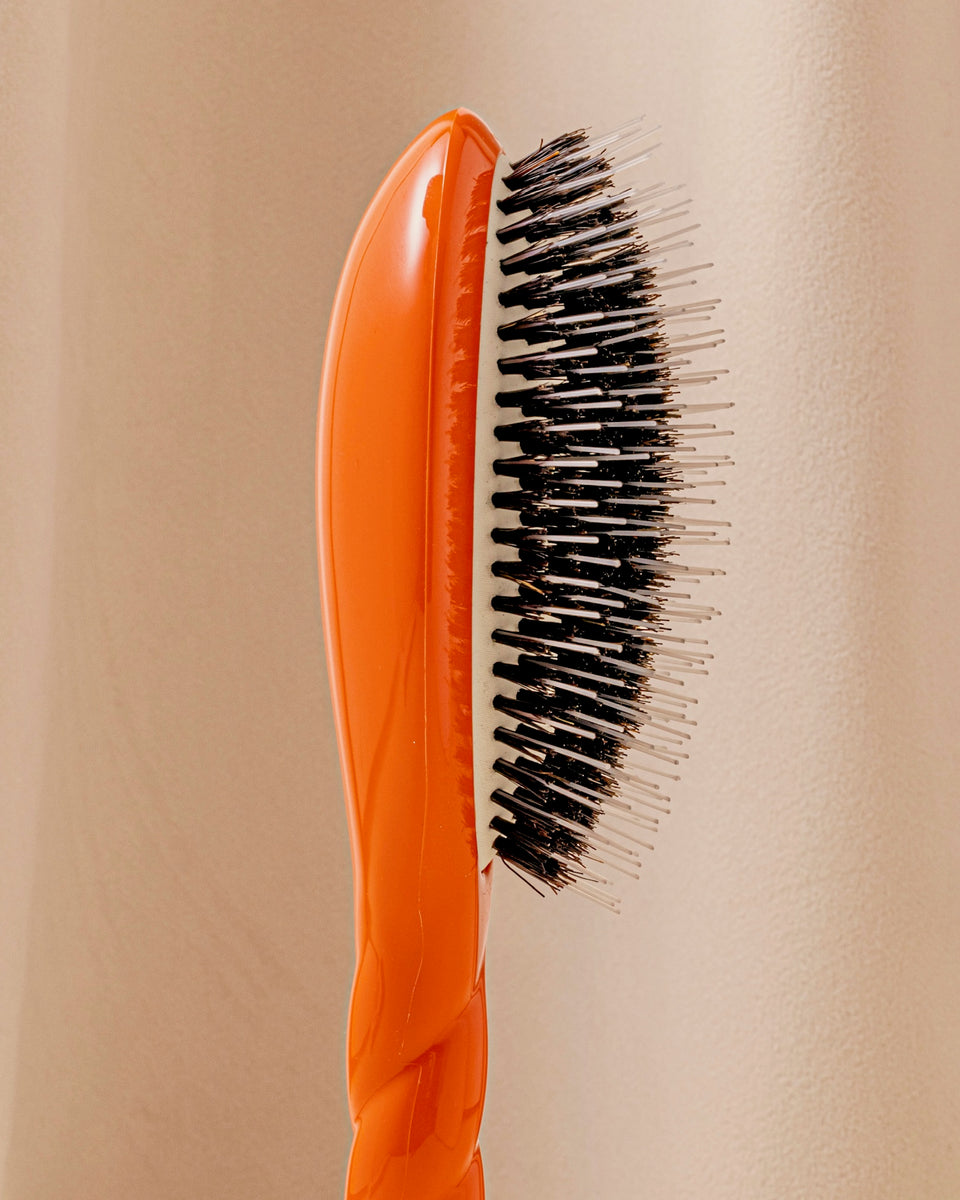 Édition Limitée N.02 La Brosse Démêlante & Soin l'Indispensable Orange Seventies
