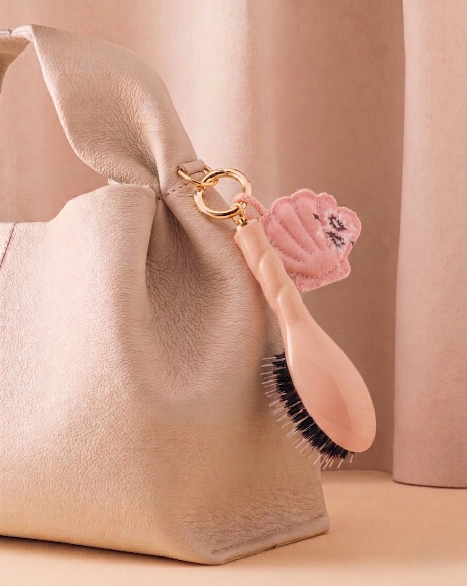 Call It By Your Name x La Bonne Brosse Duo: Powder Pink Micro Brush N.02 and its Charm