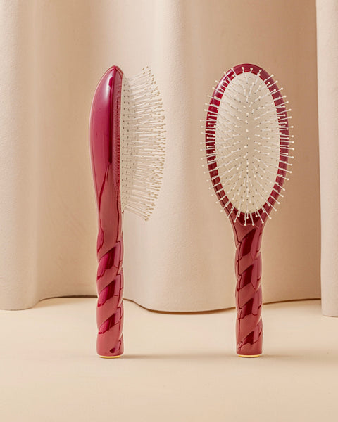 N.04 The Massaging Detangling Hair Brush THE MIRACLE Cherry Red - Image 1