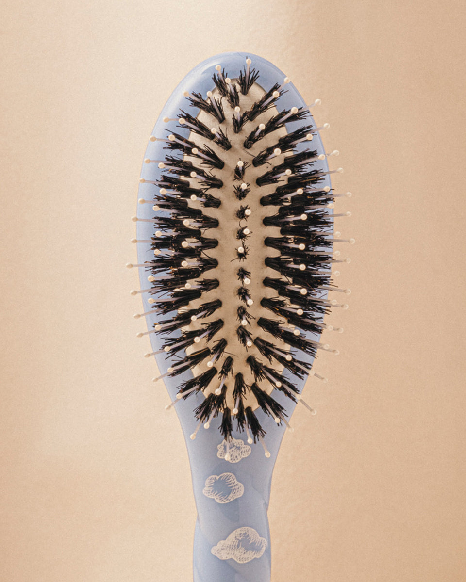 Edizione Limitata Nuvola N.03 La Piccola Spazzola Cuoio Capelluto Sensibile L’Indispensabile Dolcezza