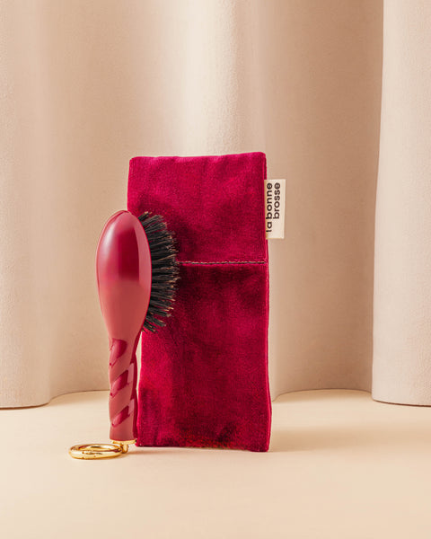 Die Tasche „Mikro Bürste“ Kirschrot - Image 2