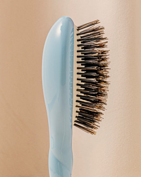 N.01 The Small Shine & Care Hair Brush THE UNIVERSAL Light Blue - Image 3