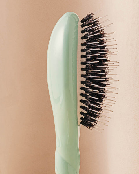 Limited Edition N.02 The Small Care & Detangling Hairbrush The Essential Lagoon Blue - Image 3