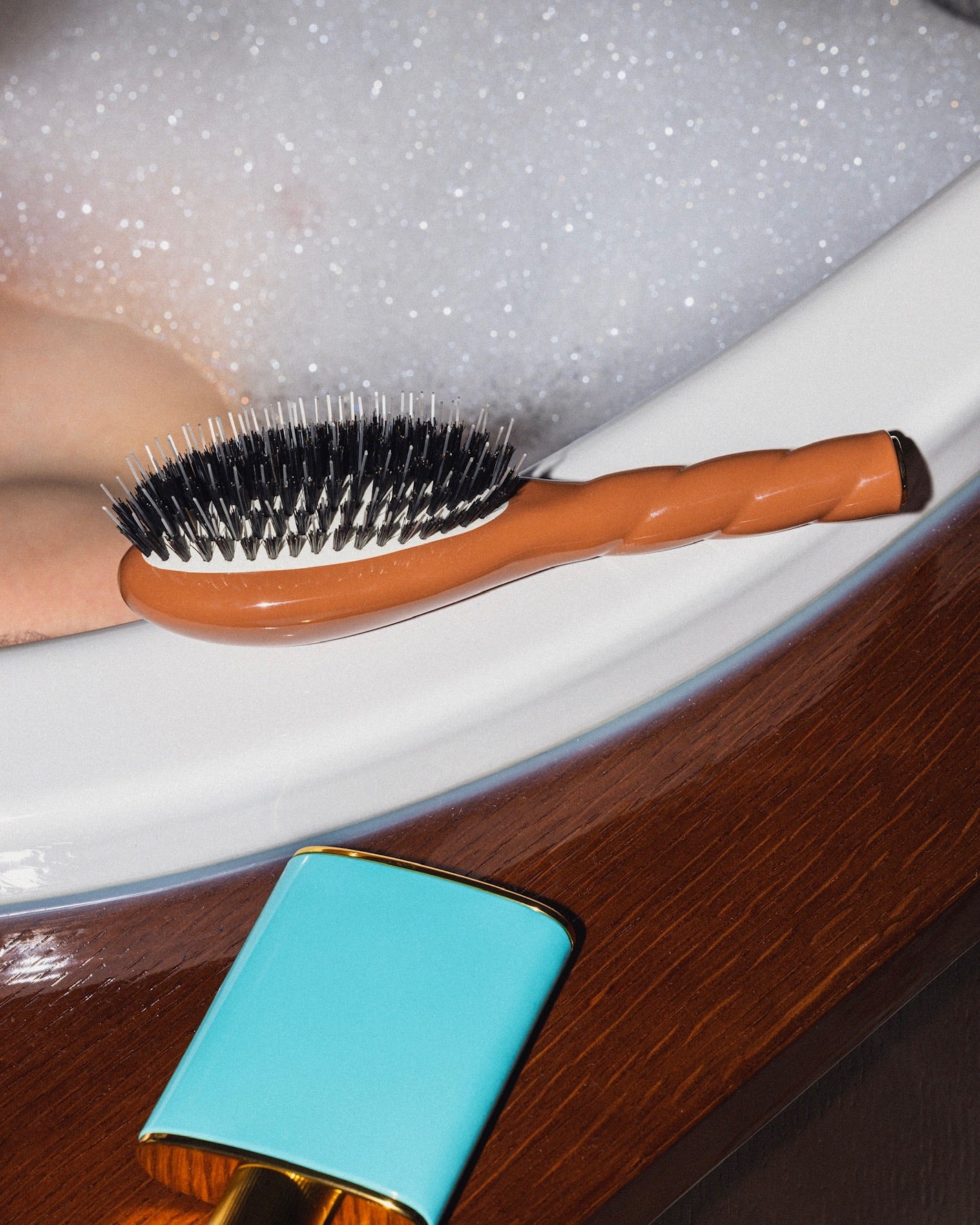 N.02 La Brosse Démêlante & Soin l'Indispensable Terracotta