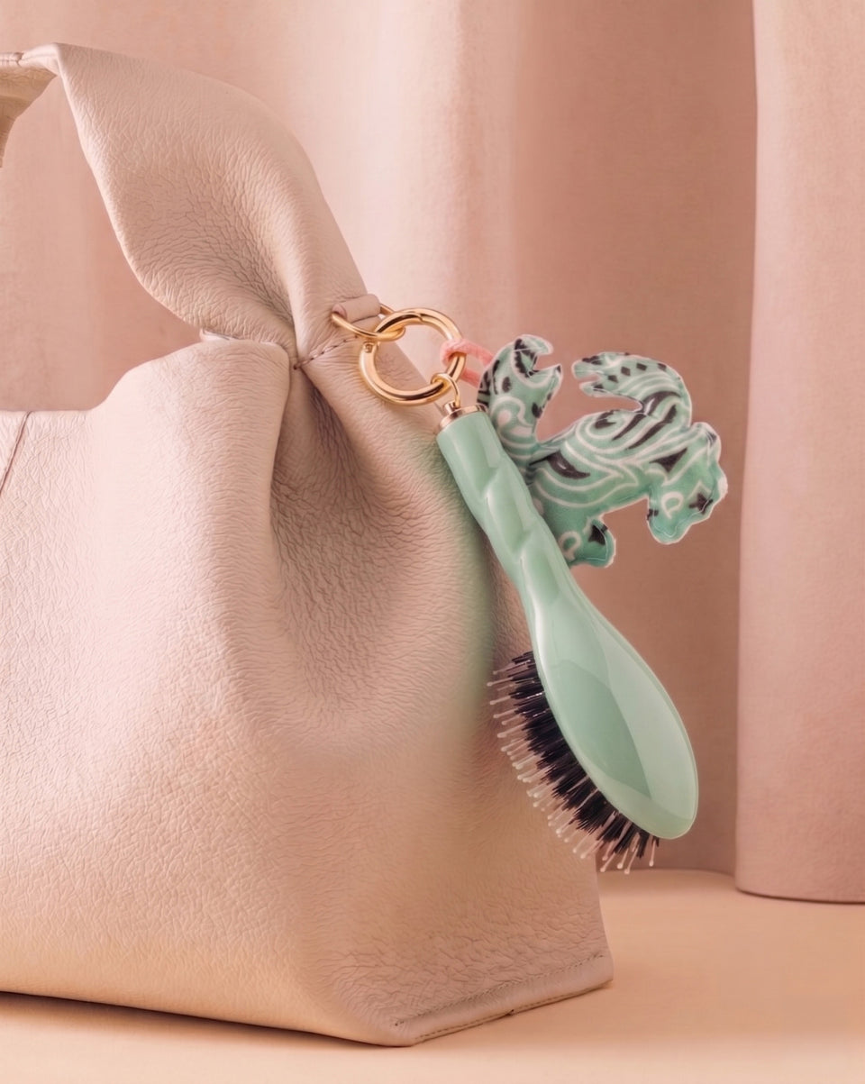 Call It By Your Name x La Bonne Brosse Duo : Micro Brush N.03 Lagoon Blue and its Charm