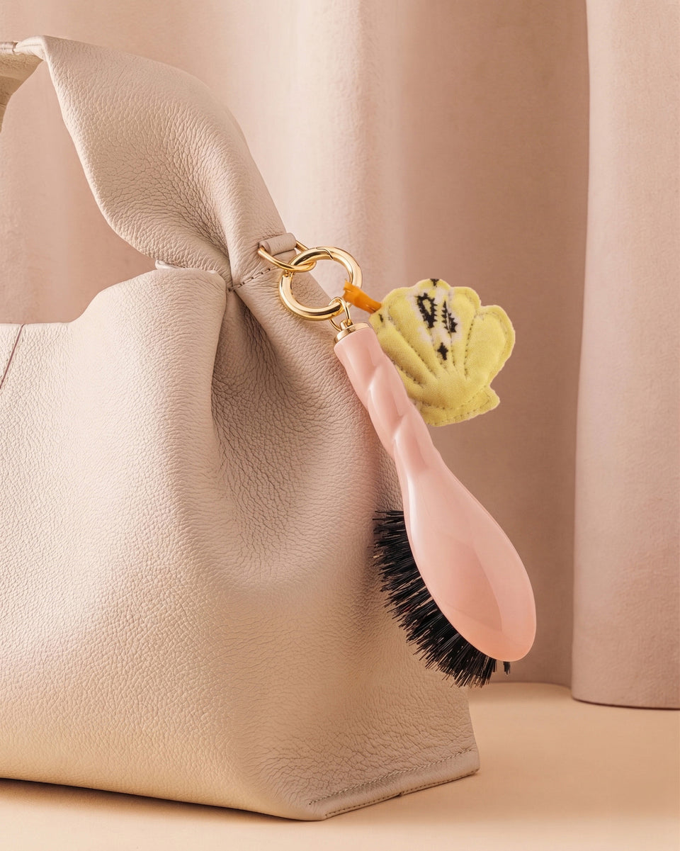Call It By Your Name x La Bonne Brosse Duo: Micro Brush N.01 Powder Pink and its Charm