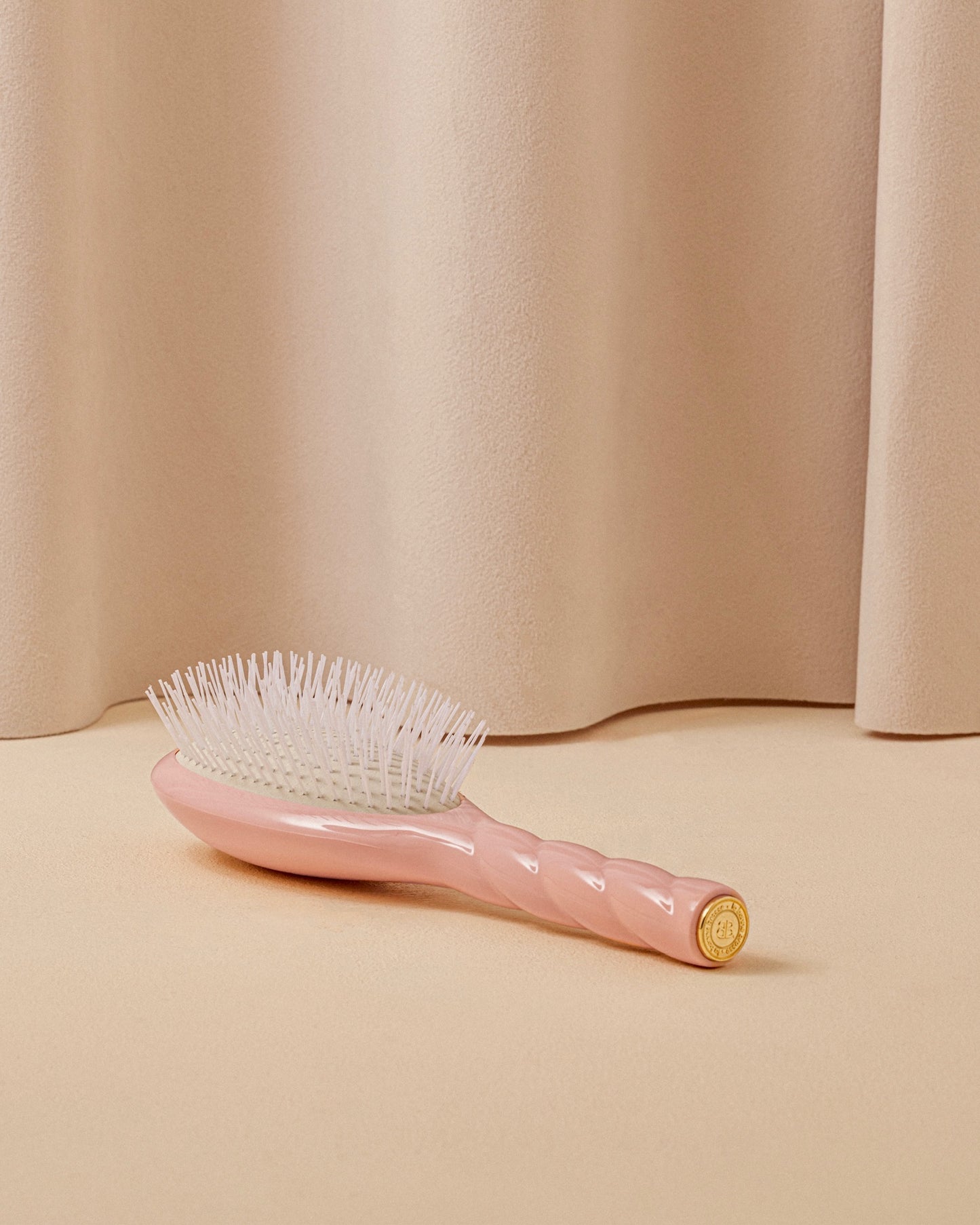 La Bonne Brosse "Octobre Rose" Limited Edition N.07 The Intense Stimulating and Detangling Hairbrush