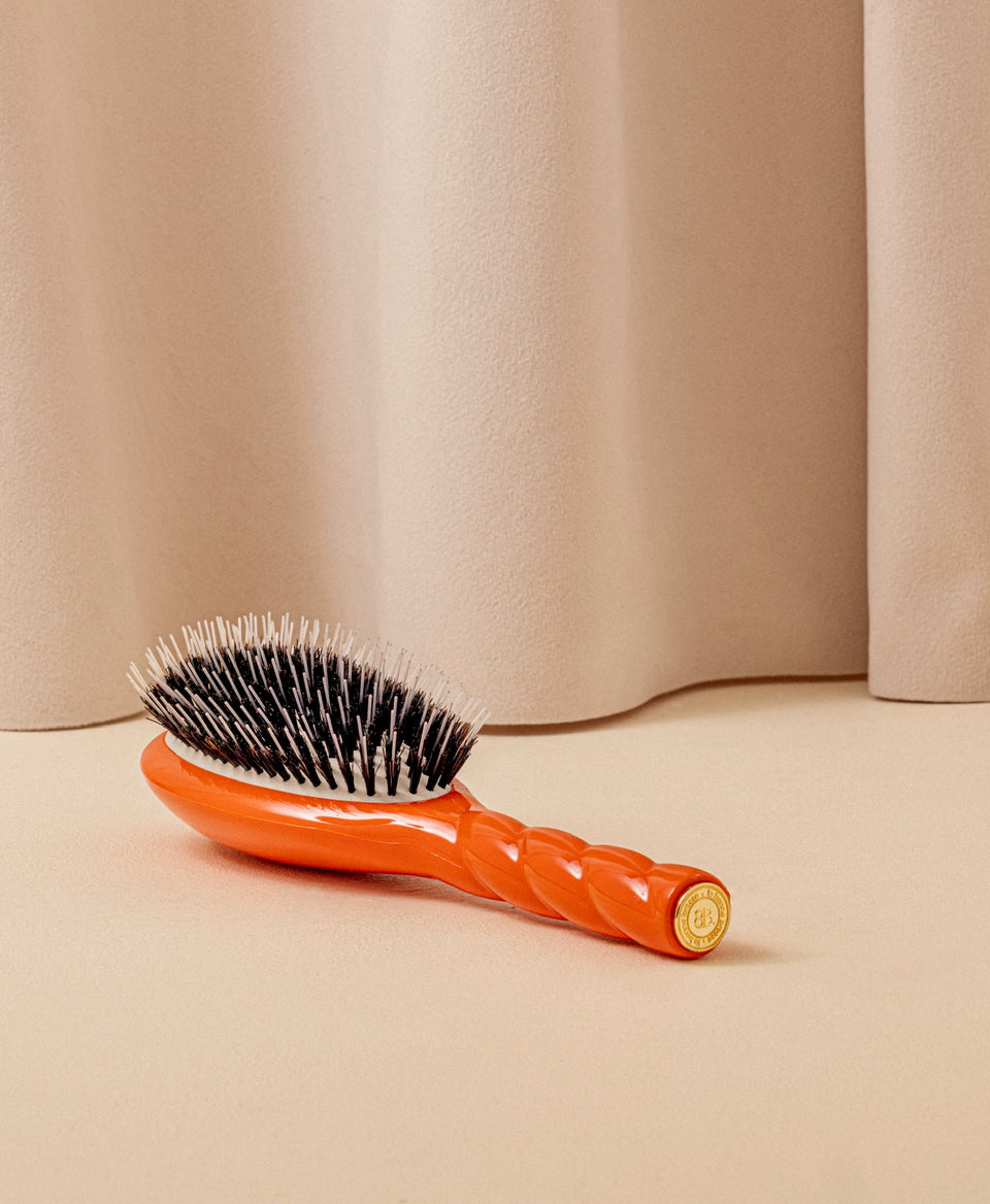 Édition Limitée N.02 La Brosse Démêlante & Soin l'Indispensable Orange Seventies