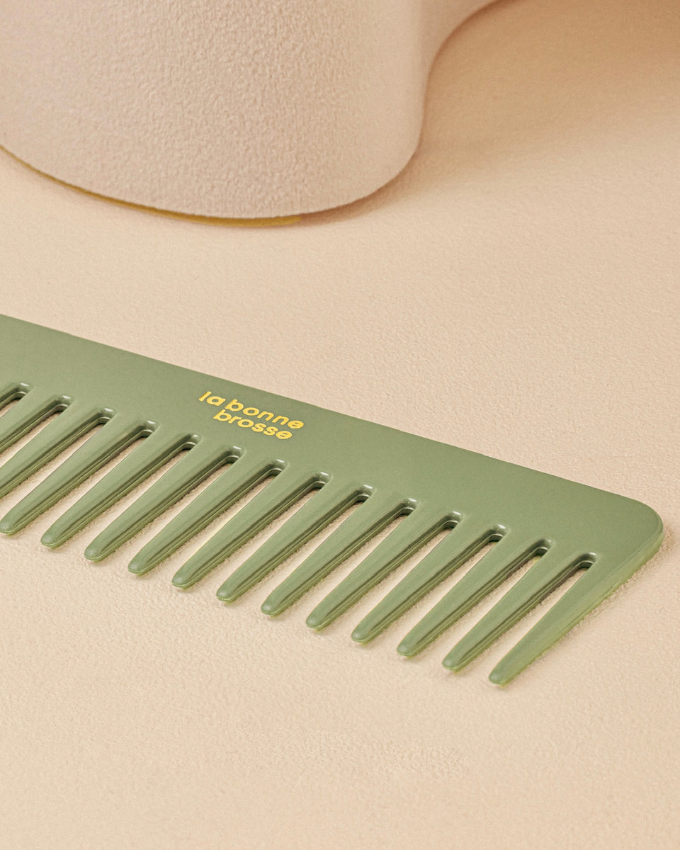 The Large Detangling Comb in Acetate Almond Green