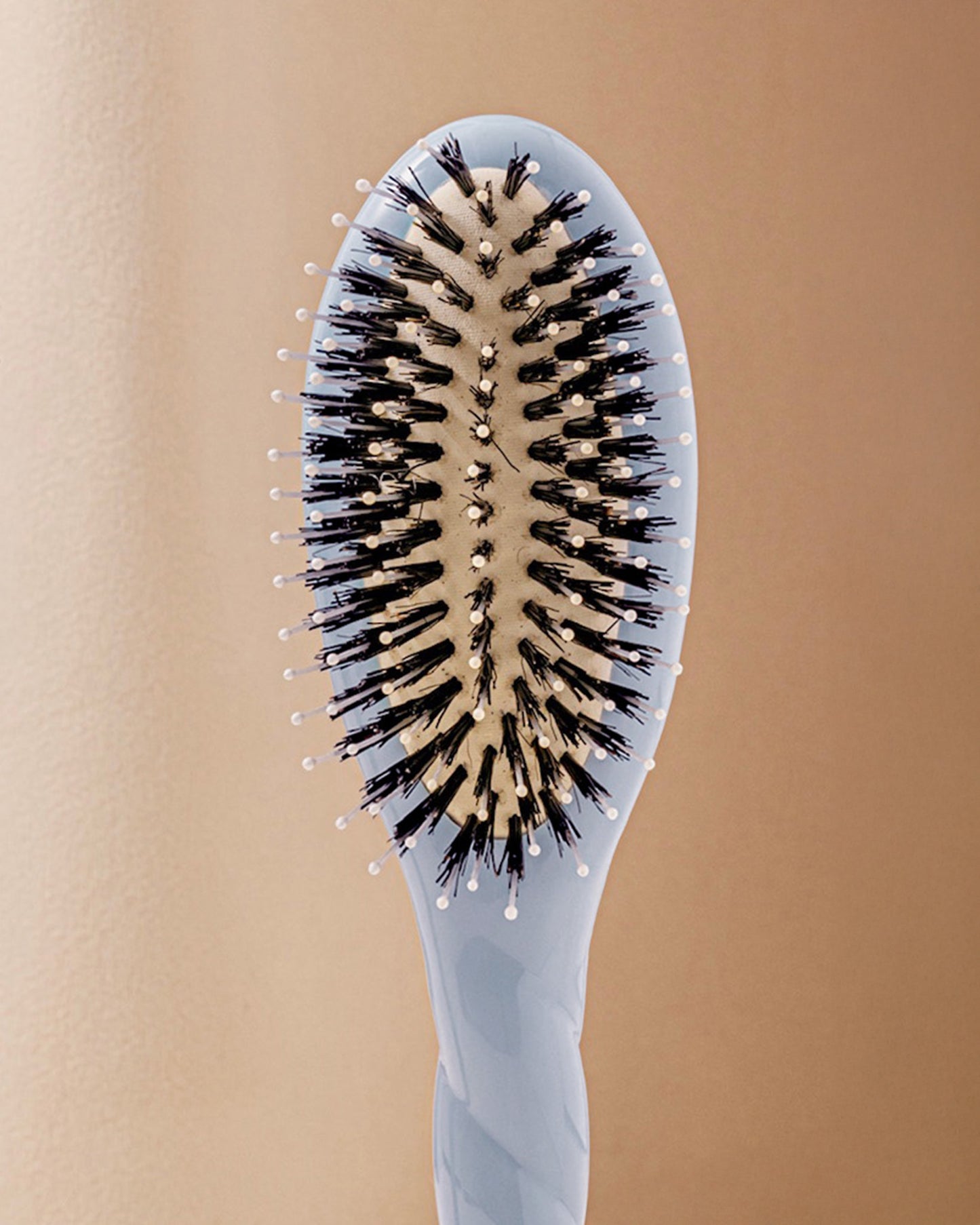 N.03 Die Kleine Unverzichtbare Sanftheit Bürste Himmelblau