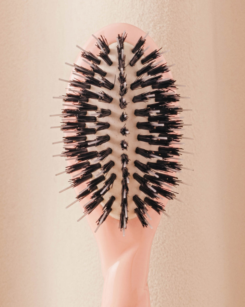 N.02 La Micro Brosse Démêlante & Soin l'Indispensable Rose Poudré