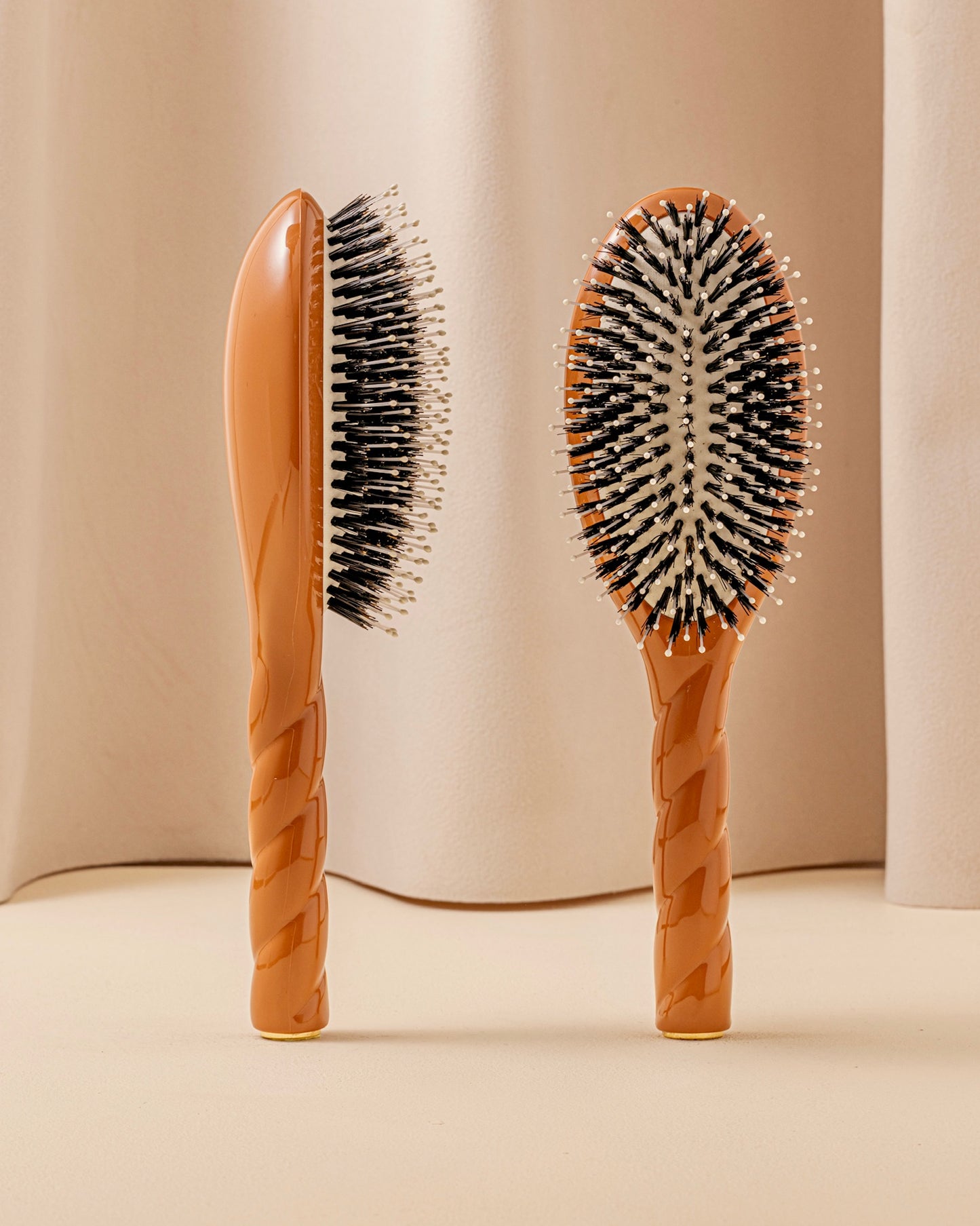 N.03 La Brosse Cuir Chevelu Sensible l'Indispensable Douceur Terracotta