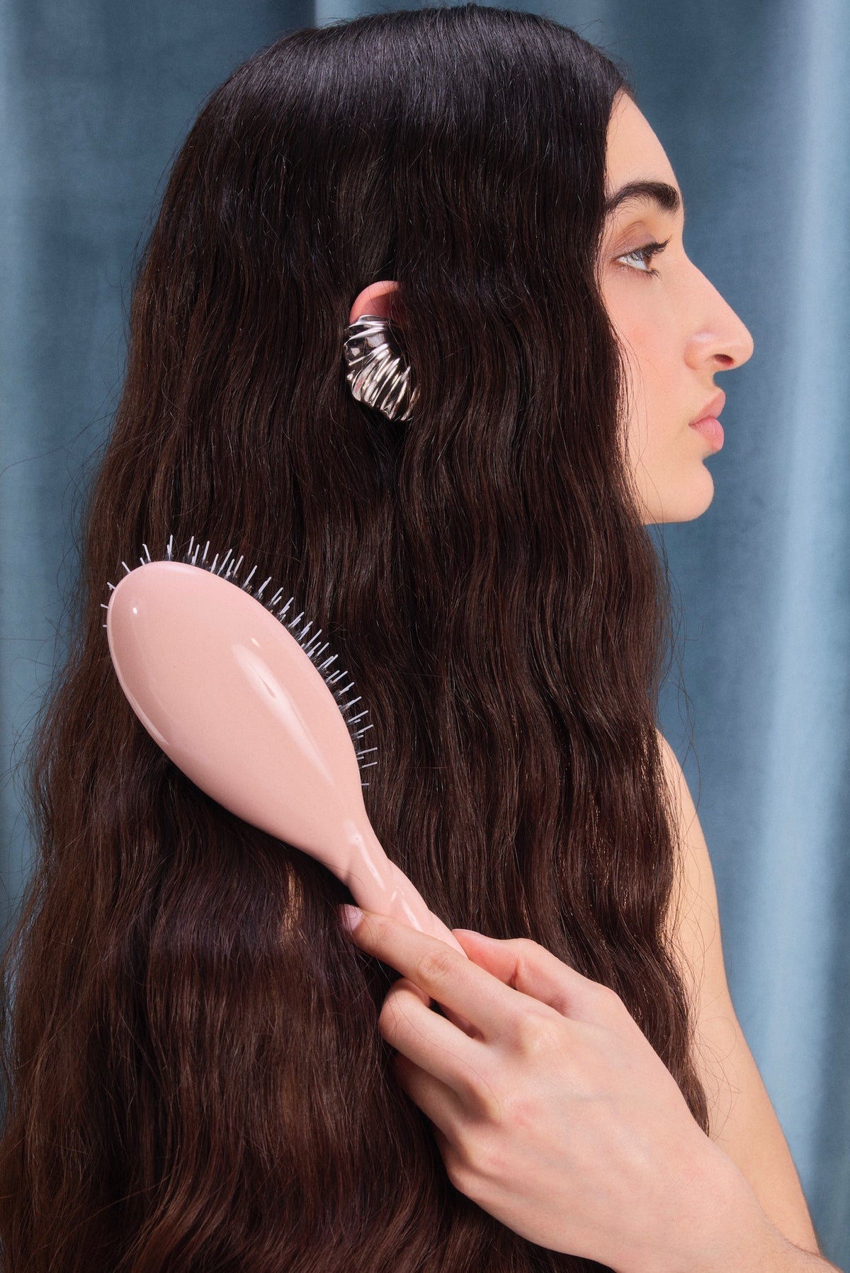 Trio: The Small Hairbrush, its Comb and its Powder Pink Pouch