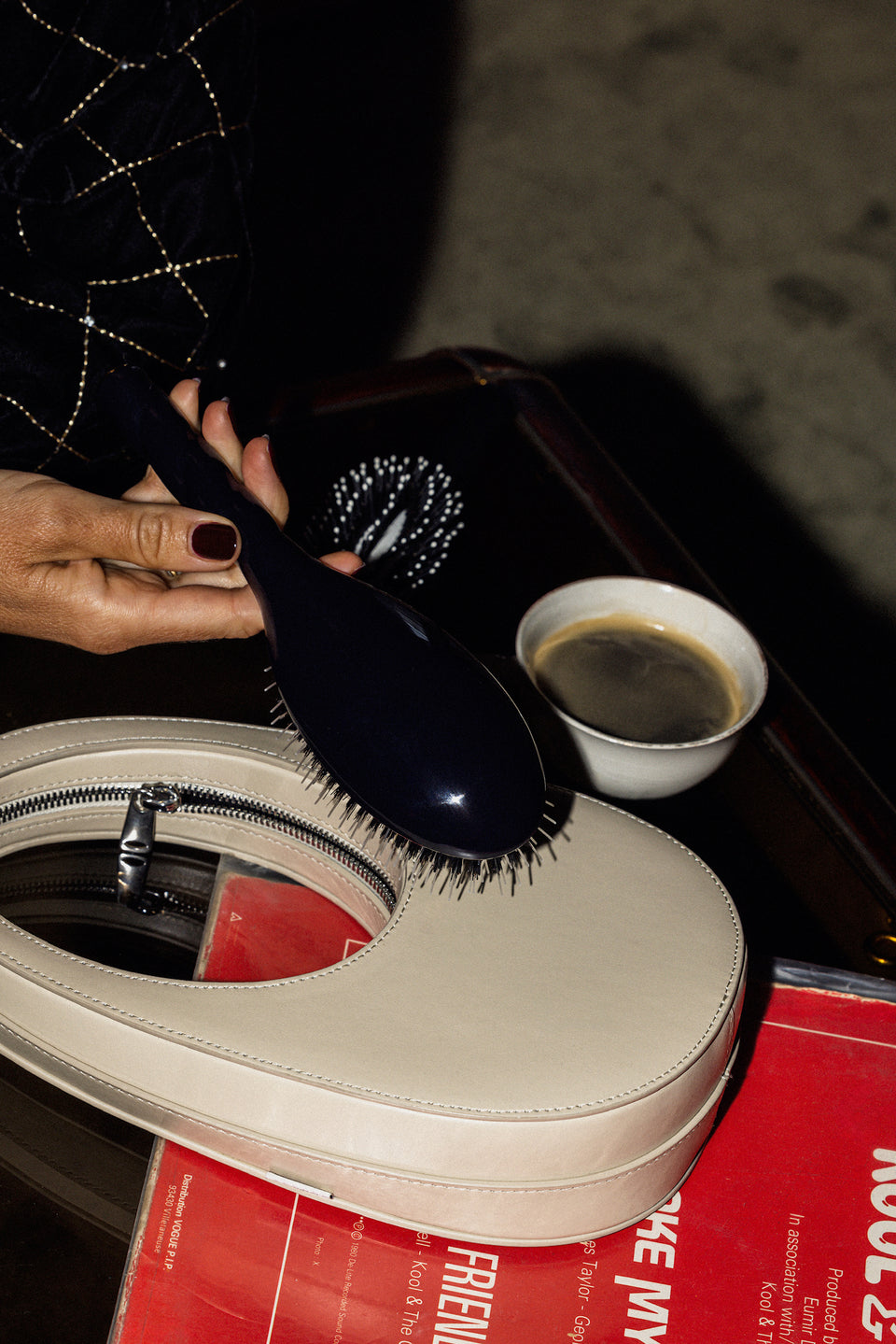 Black Edition N.01 The Shine & Care HairBrush The Universal