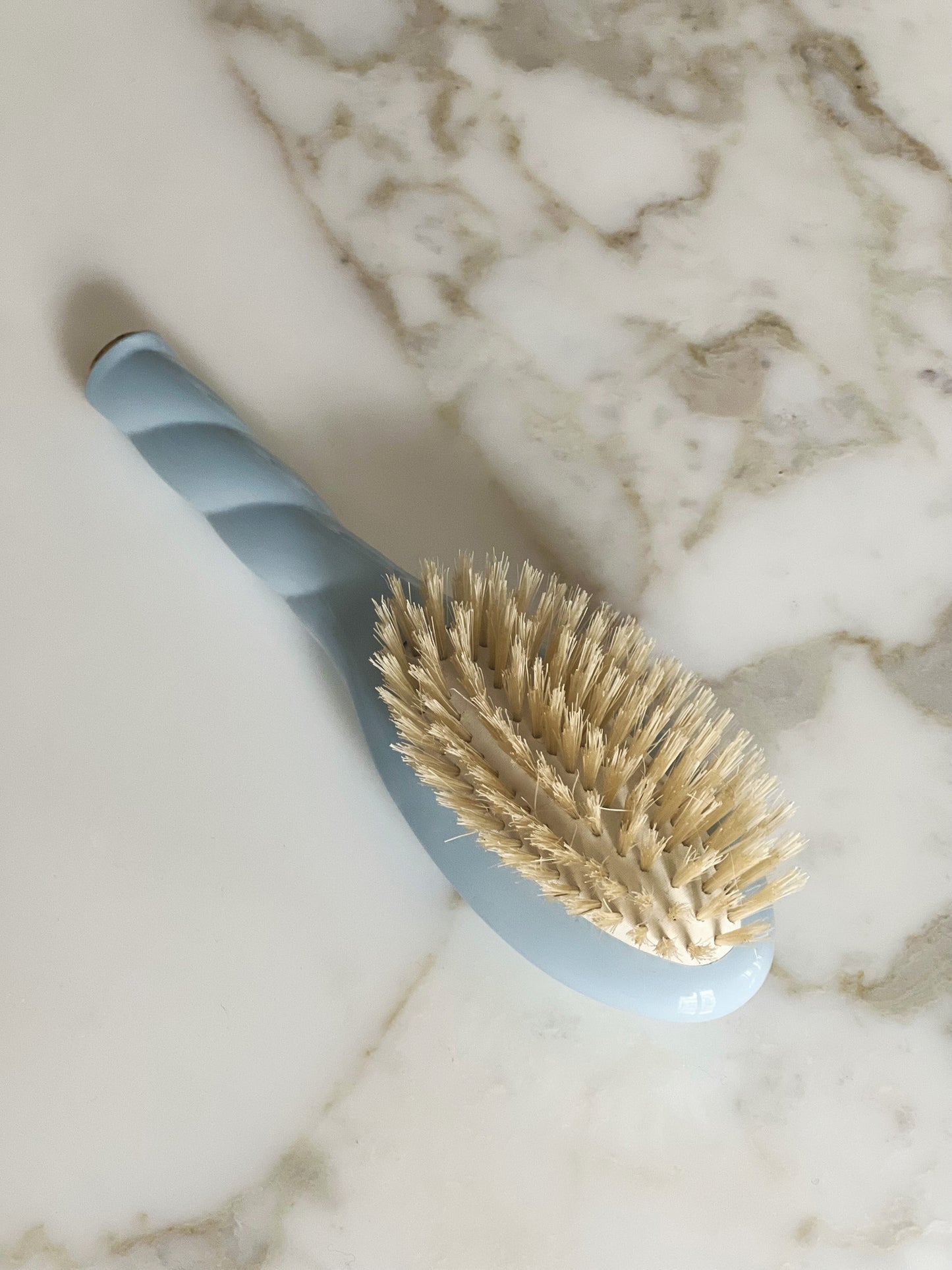 N.06 The Baby Hair Brush MY FIRST BRUSH Light Blue