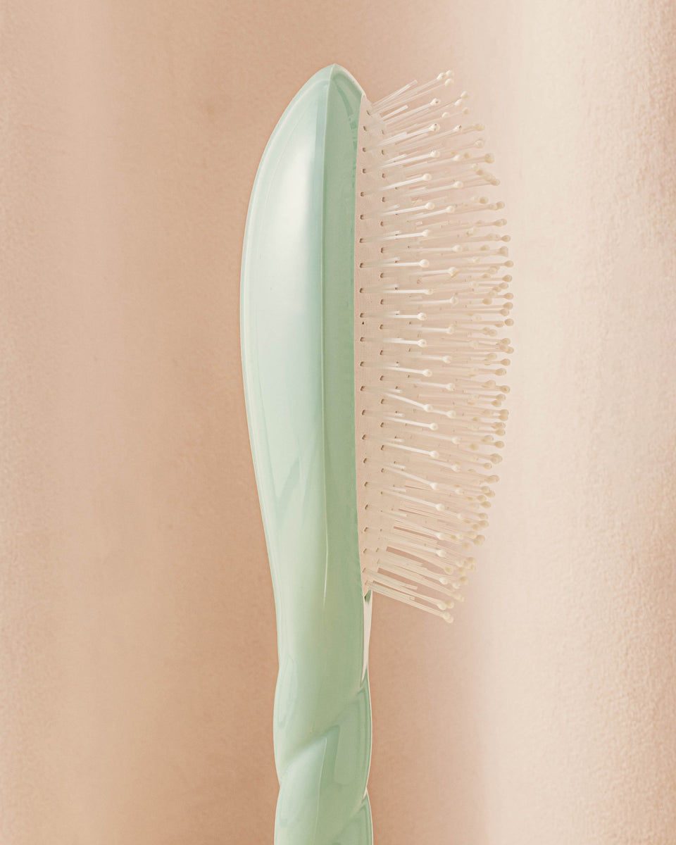Limited Edition Lagoon Blue N.04 The Detangling & Massaging Hairbrush The Miracle 