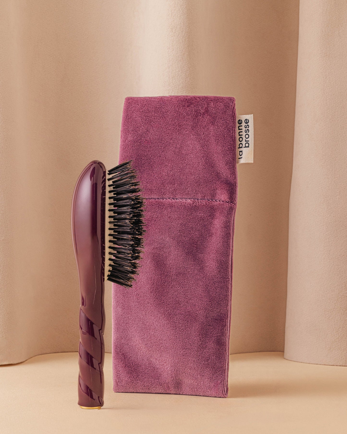 La Pochette "Petite Brosse" Aubergine