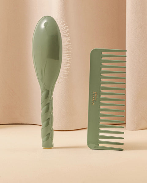 The Large Detangling Comb in Acetate Almond Green - Image 2