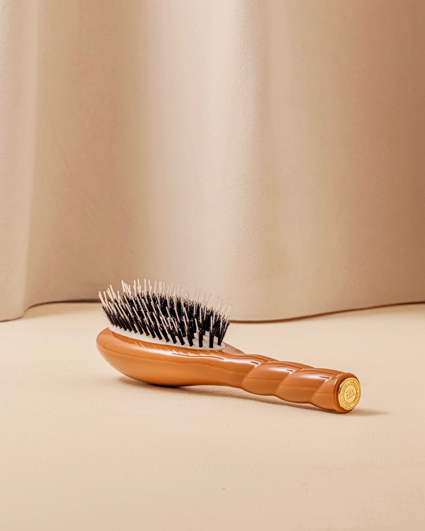 N.02 The Small Care & Detangling Hair Brush THE ESSENTIAL Terracotta