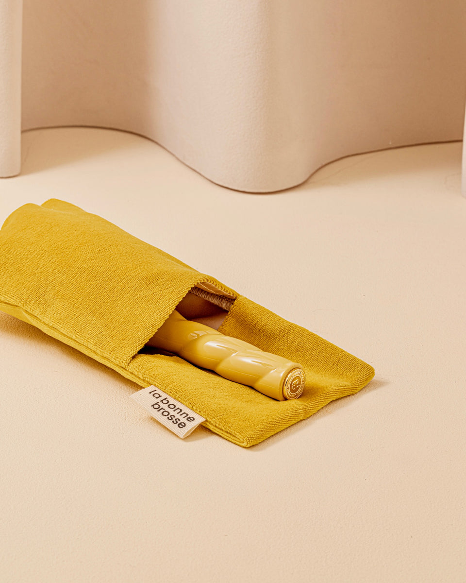 N.07 La Petite Brosse Démêlante & Stimulante l'Intense Jaune Safran