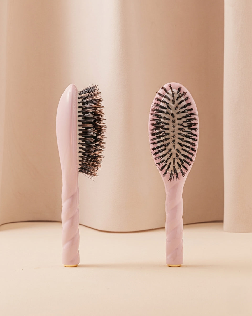 N.01 The Small Shine & Care HairBrush The Universal Pink