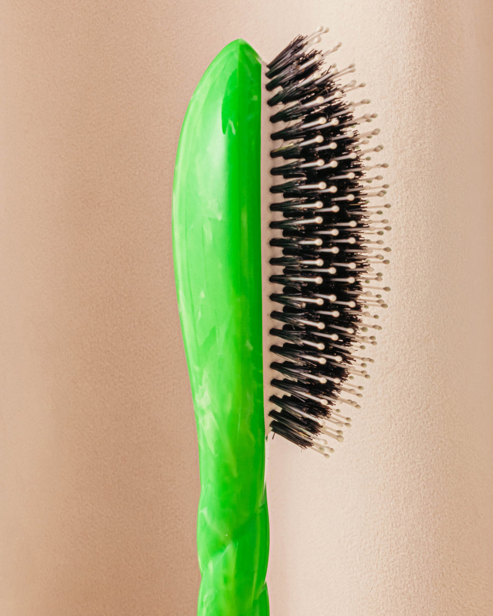 Roseanna x La Bonne Brosse N.03 The Sensitive Scalp Hairbrush The Gentle Essential Green Tie & Dye