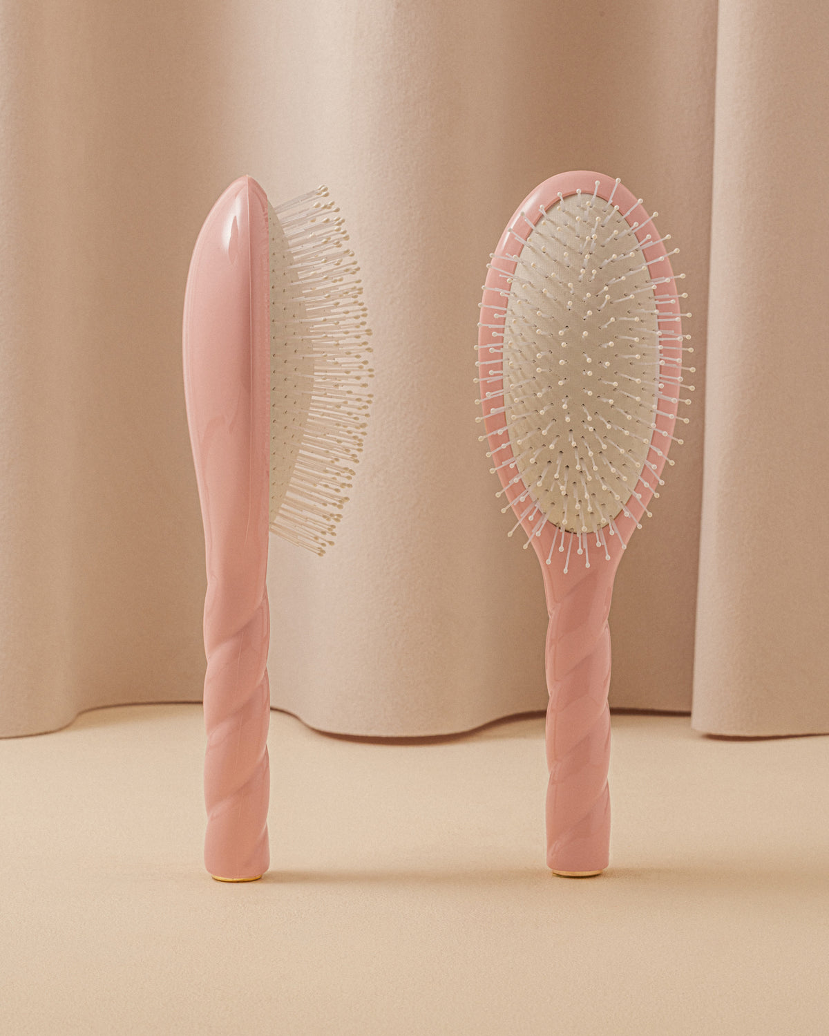 Trio: La Bonne Brosse mit passendem Kamm und Tasche in Puderrosa