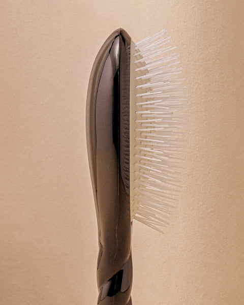 Black Edition N.07 El Cepillo Desenredante y Estimulante El Intenso - Image 3