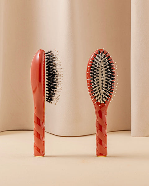 N.03 The Small Gentle Scalp Care Hair Brush THE ESSENTIAL SOFTNESS Clay Court - Image 1