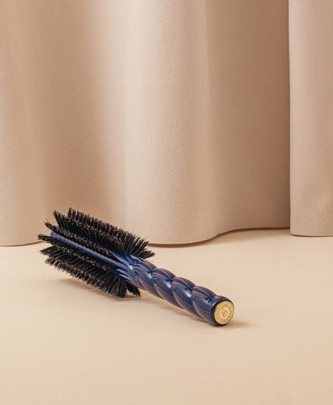 N.05 The Round Hair Brush Volume & Style Blueberry - Image 3