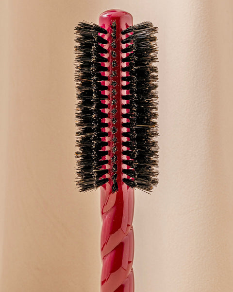 N.05 The Round Hair Brush VOLUME & STYLE Cherry Red - Image 1