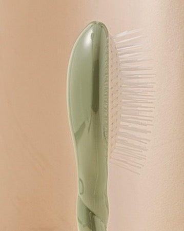 N.07 The Small Stimulating & Detangling Hair Brush THE INTENSE Almond Green - Image 3