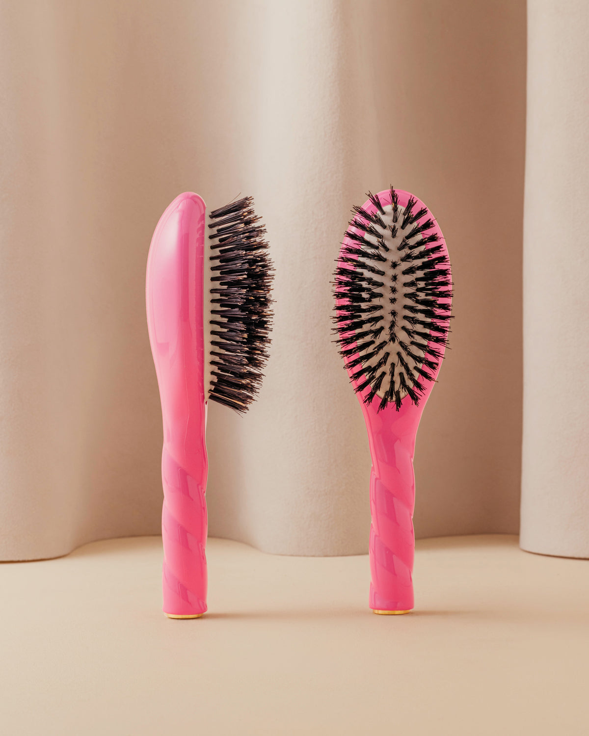 Edition limitée Octobre Rose N.01 La Petite Brosse Brillance & Soin l'Universelle