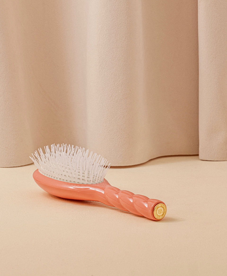 N.07 La Brosse Démêlante & Stimulante l'Intense Corail