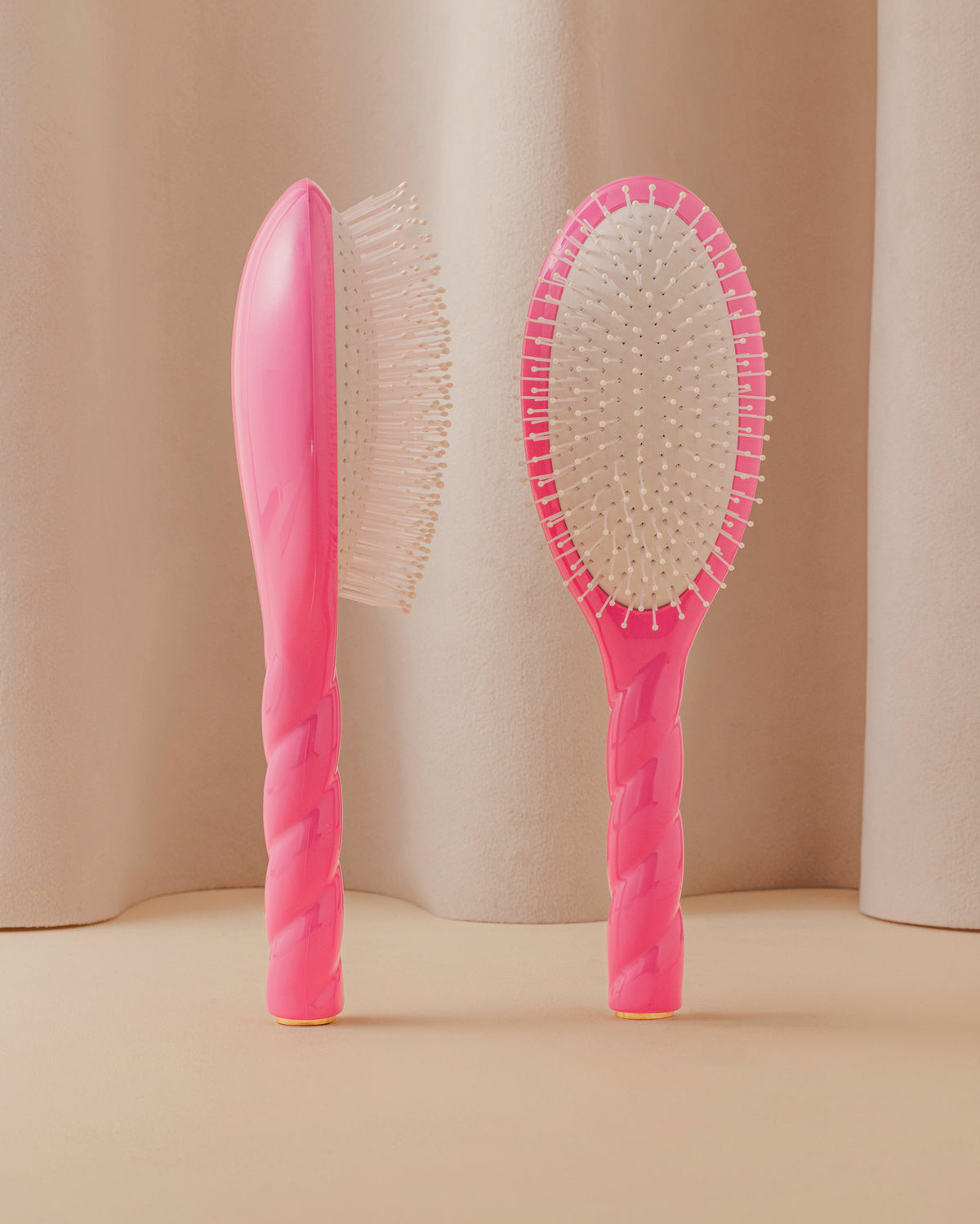 Edition limitée Octobre Rose N.04 La Brosse Démêlante & Massante La Miracle