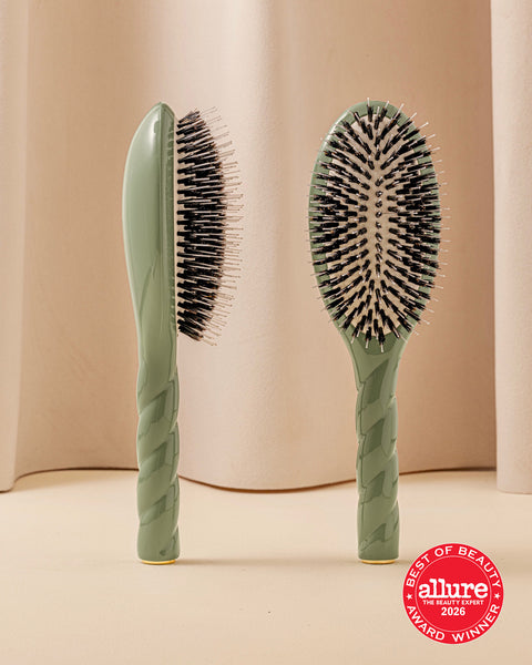 N.02 The Care & Detangling HairBrush The Essential Almond Green - Image 1