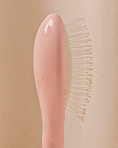 La Bonne Brosse "Octobre Rose" Limited Edition N.04 The Small Miracle Massaging and Detangling Hairbrush - Image 3